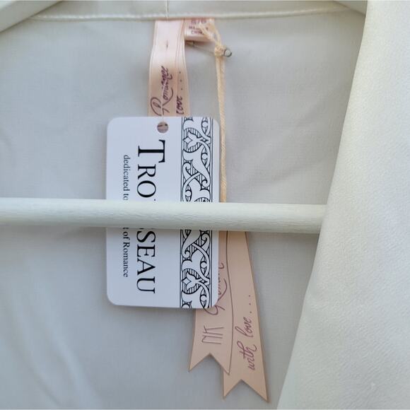 NK Imode NK Romance Trousseau Monica Short White Bridal Robe Small - Picture 6 of 10